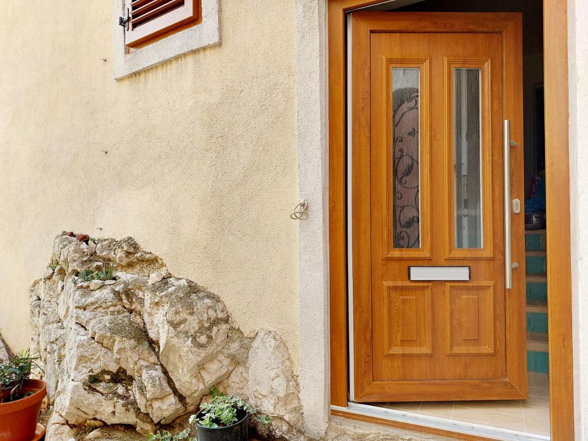 Sha La La - Charming, Unique Studio In A Historic Building Next To A Castle, Wifi, Smart Tv, Washer-Dryer Bakar Εξωτερικό φωτογραφία