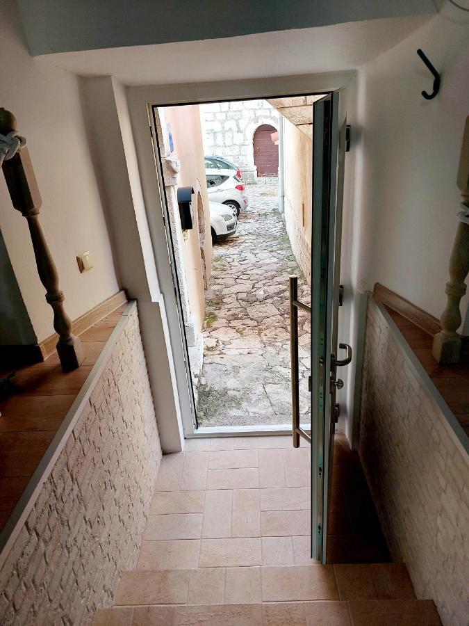 Sha La La - Charming, Unique Studio In A Historic Building Next To A Castle, Wifi, Smart Tv, Washer-Dryer Bakar Εξωτερικό φωτογραφία