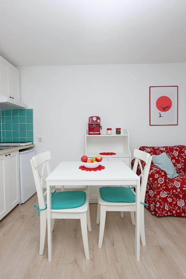 Sha La La - Charming, Unique Studio In A Historic Building Next To A Castle, Wifi, Smart Tv, Washer-Dryer Bakar Εξωτερικό φωτογραφία