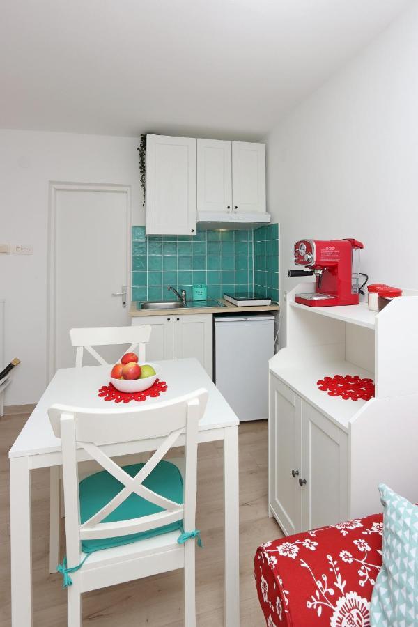 Sha La La - Charming, Unique Studio In A Historic Building Next To A Castle, Wifi, Smart Tv, Washer-Dryer Bakar Εξωτερικό φωτογραφία